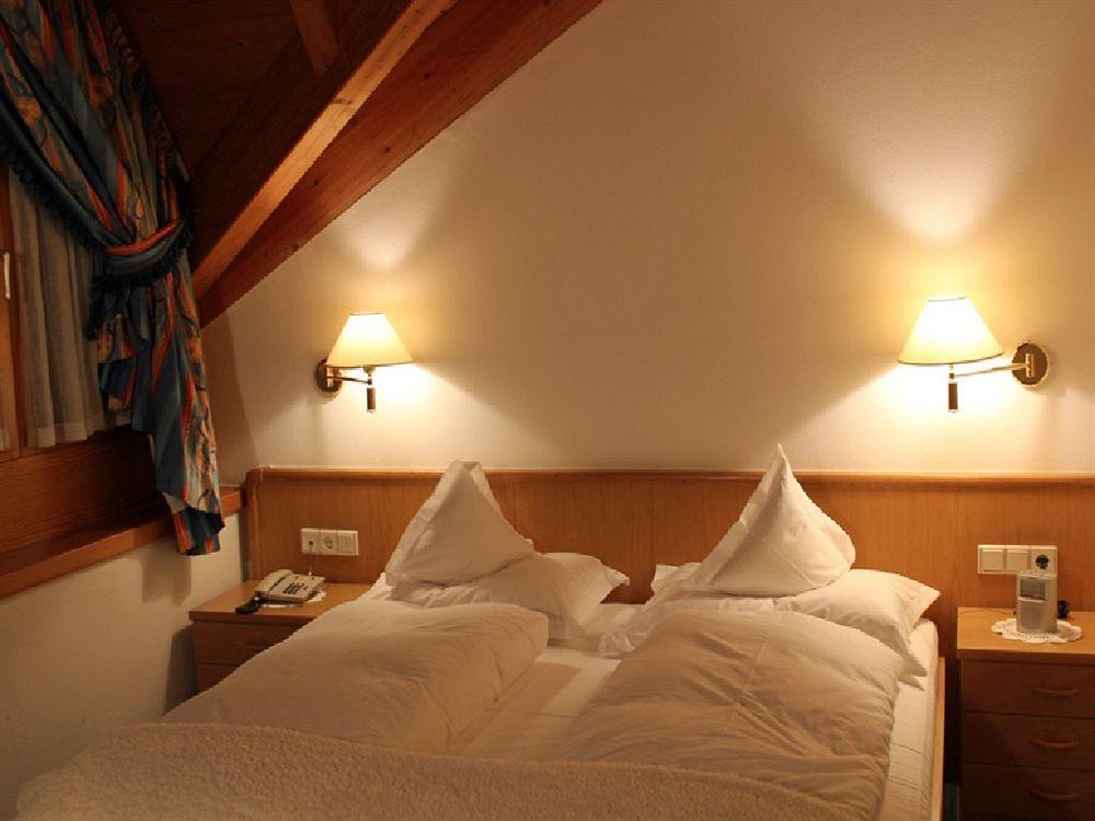 Hotel Loewenhof بريسّانوني المظهر الخارجي الصورة