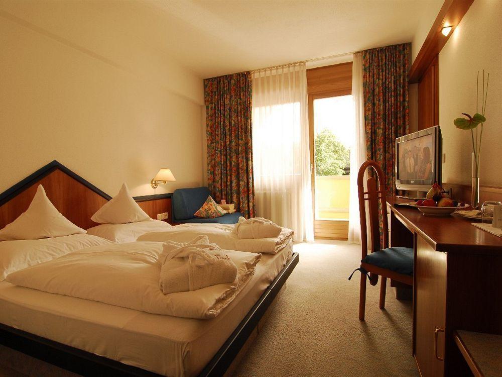 Hotel Loewenhof بريسّانوني المظهر الخارجي الصورة