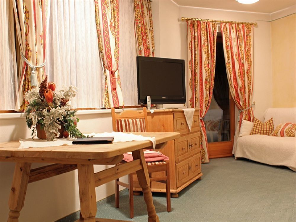 Hotel Loewenhof بريسّانوني المظهر الخارجي الصورة