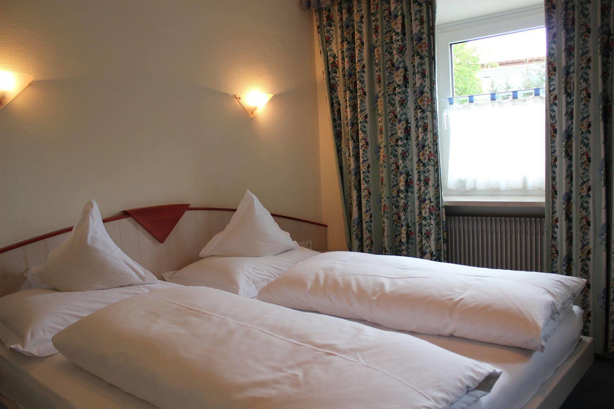 Hotel Loewenhof بريسّانوني المظهر الخارجي الصورة